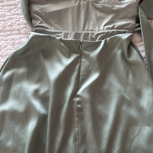 Lucy in the Sky Light Green Backless Dress - Picture 5 of 6